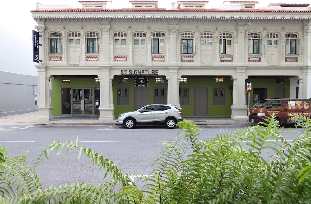 ST Signature Jalan Besar, SHORT OVERNIGHT, 13 hours: 6PM-7AM