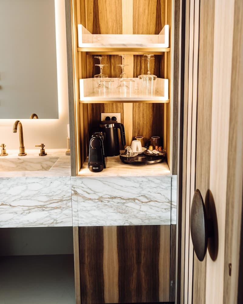 Kahve ve/veya kahve makinesi