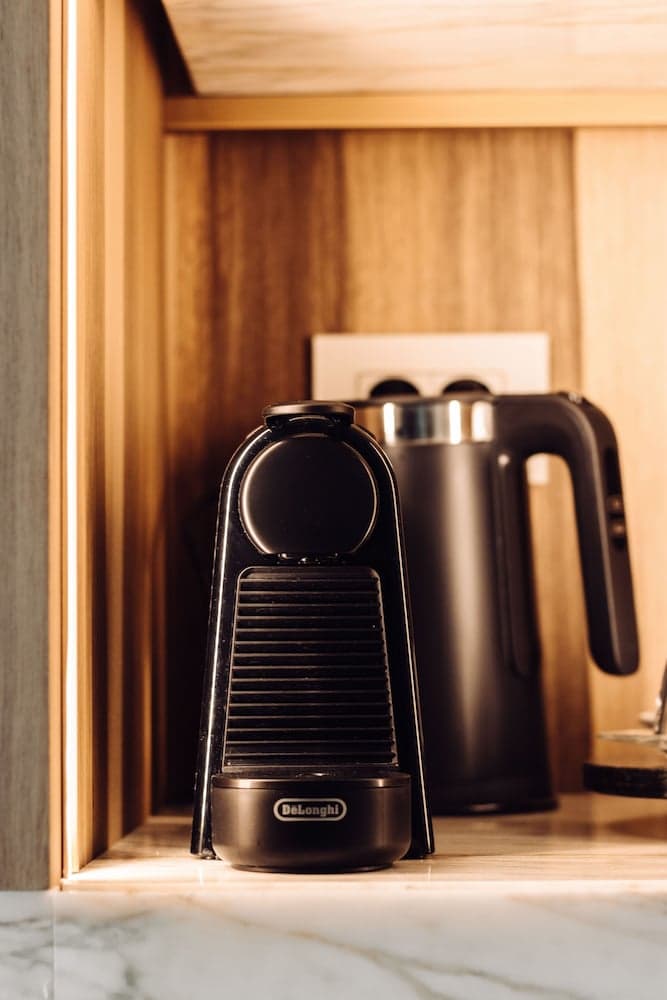 Kahve ve/veya kahve makinesi