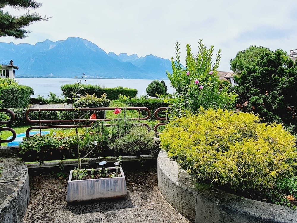 Paradise lake view Apartment