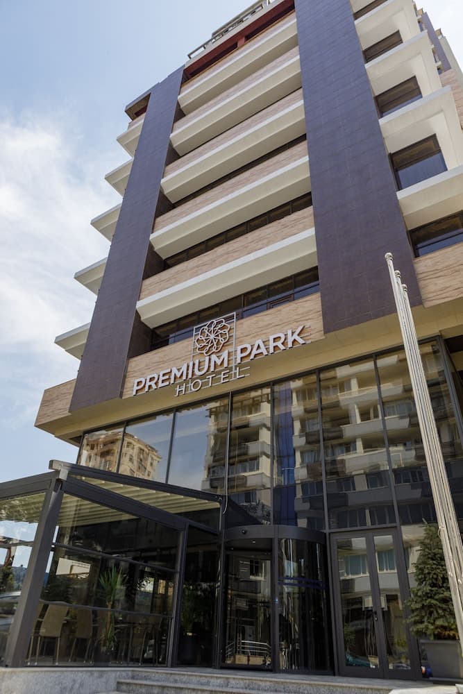 Premium Park Hotel