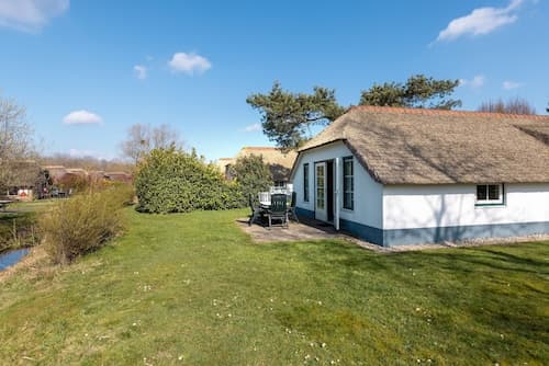 Bungalow in Veluwe Near Harderwijk