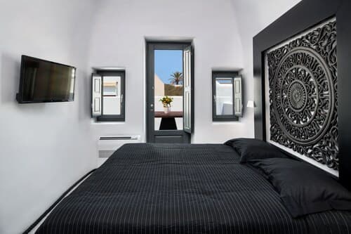 Fira 2-bed Villa, Sleeps 4, Hot Tub & Pet Friendly