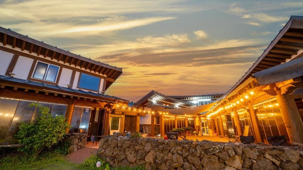 Jeju Bijasupgil15 Pension