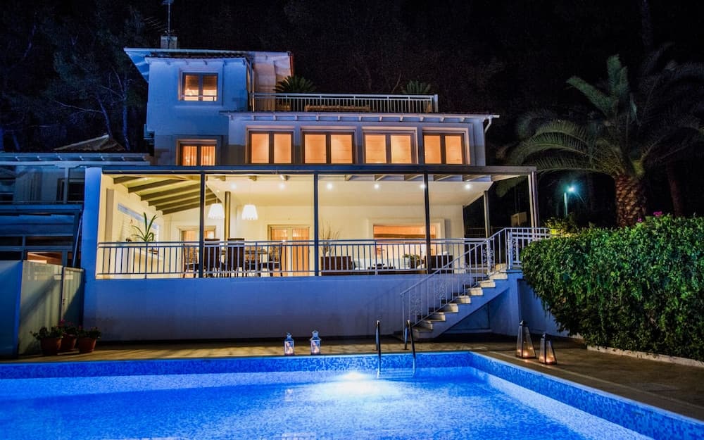 Konaklama yerinin ön cephesi