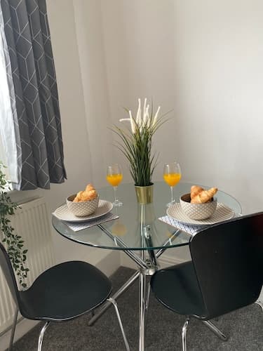 Stunning 4-bed House in Derby