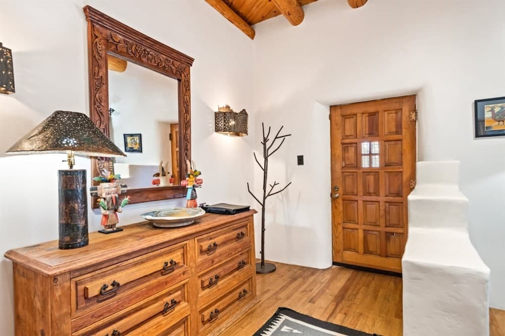 Amor - Historic Adobe in the Heart of The Railyard and Downtown Santa Fe, Hot Tub