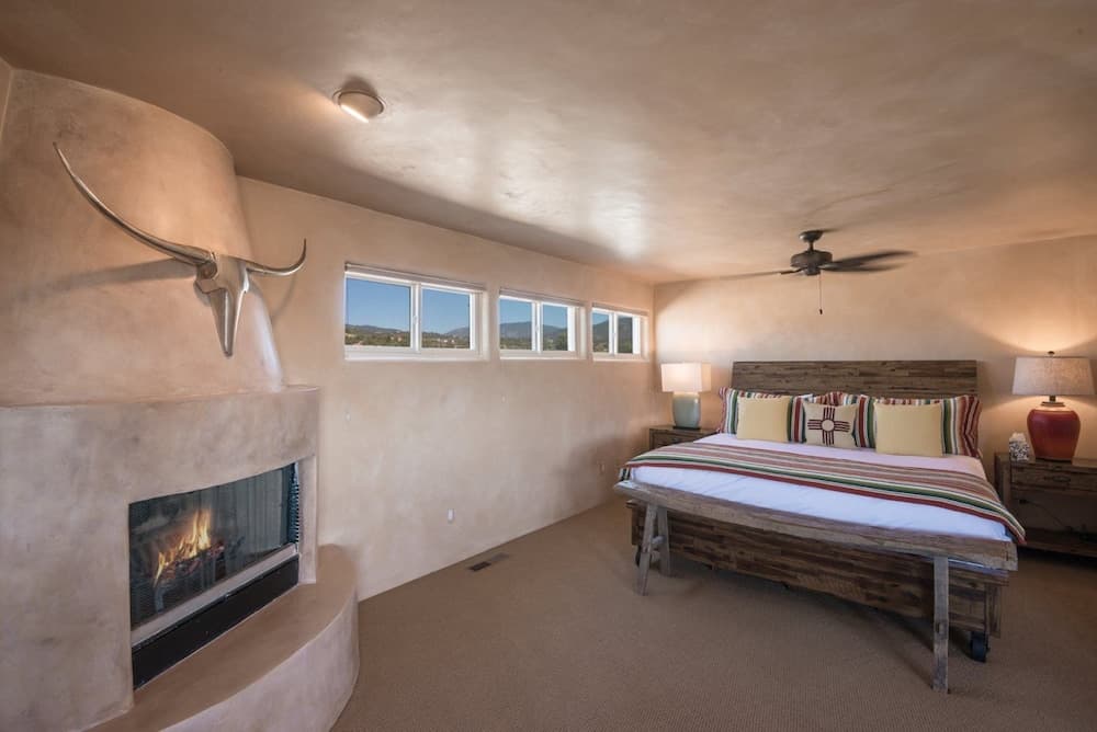 Valle Del Sol - Unbeatable Views, Spacious Luxury Home, Impeccable Furnishings