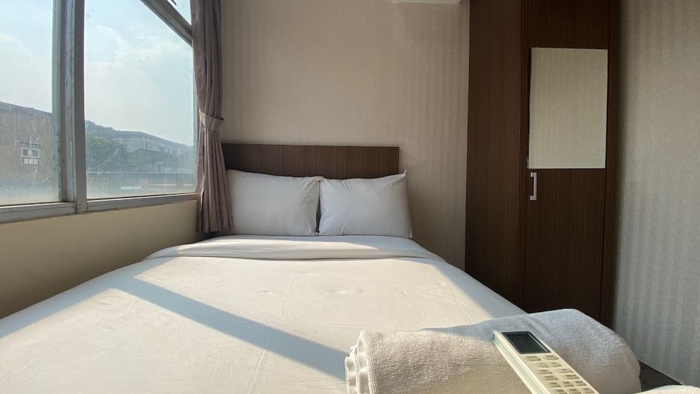 Lower Floor And Simply Modern 2Br Apartment At The Jarrdin Cihampelas