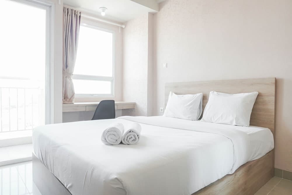 Comfortable And Cozy Studio (No Kitchen) Apartment At Mustika Golf Residence