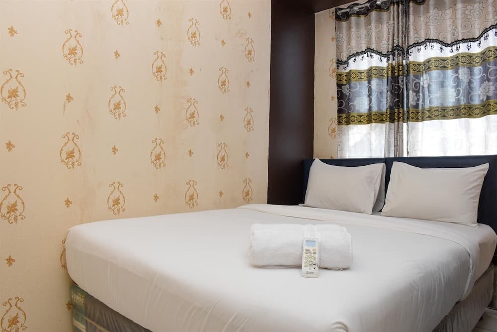 Homey And Modern 2Br At Menteng Square Apartment