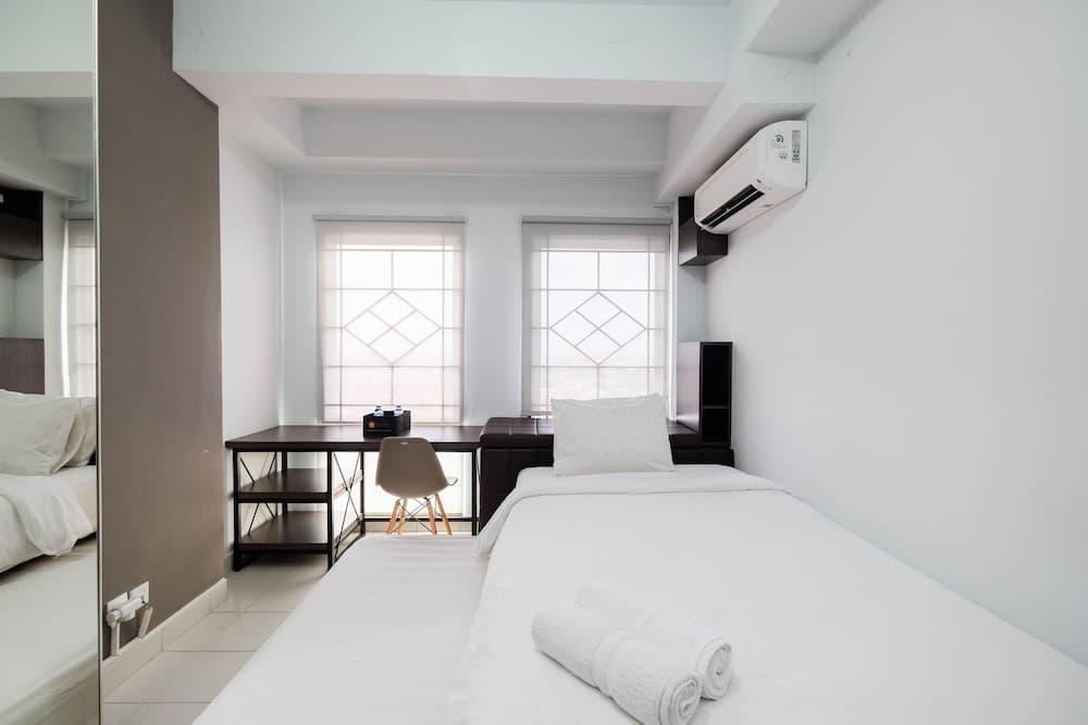 Modern And Comfy Studio Apartment At Patraland Urbano