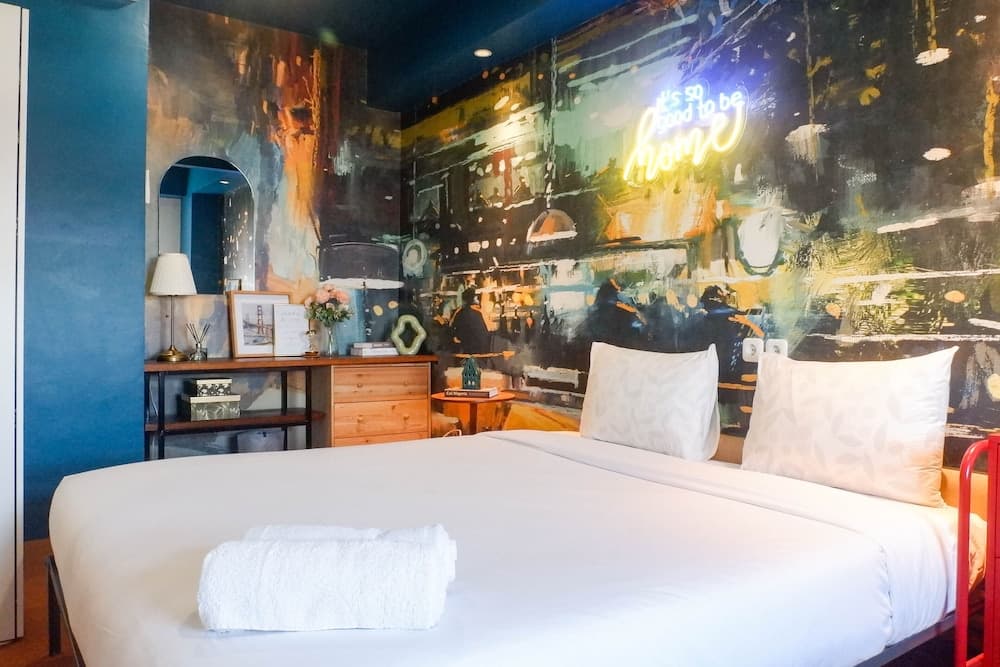 Exquisite 1Br Apartment At Puri Mas