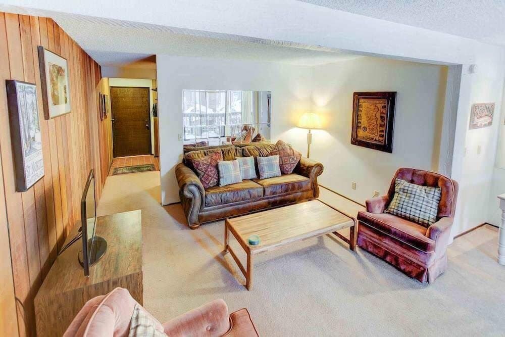 Sherwin Villas- Free Shuttle & Near Skiing!