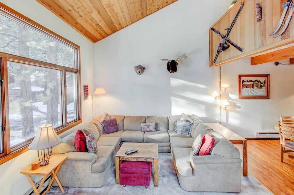 Winterset #01 Condo Near Year-round Fun