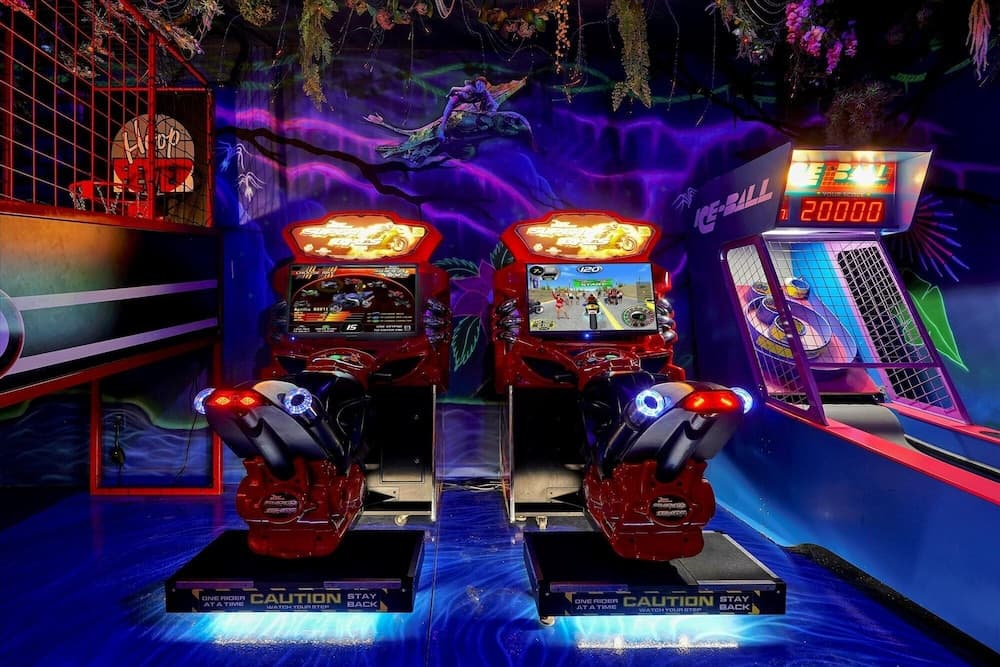 Private Pool& Spa Pool Table Free Resort Access!