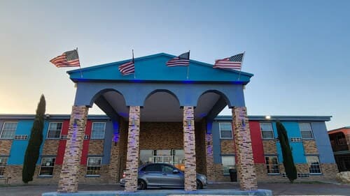 B&J Hotel and Apartment
