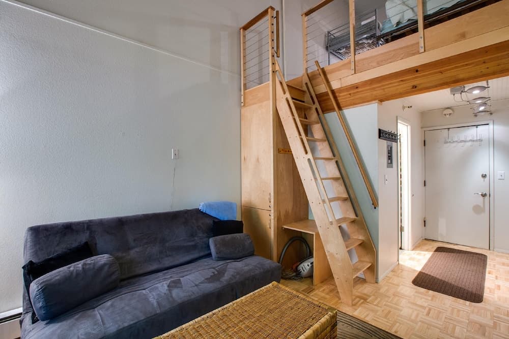 94SLL - Inexpensive - Fireplace - WiFi - Sleeps 4