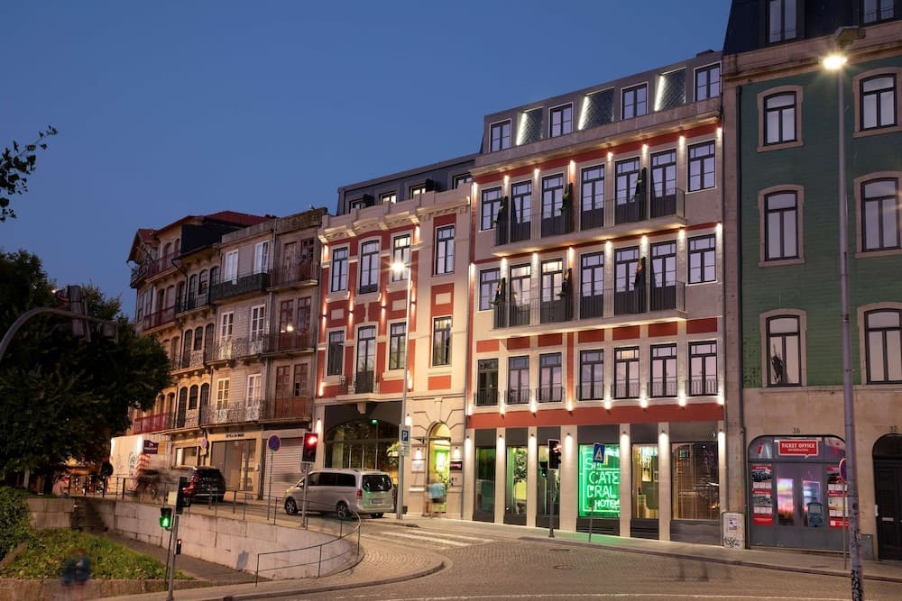 Se Catedral Hotel Porto, Tapestry Collection By Hilton