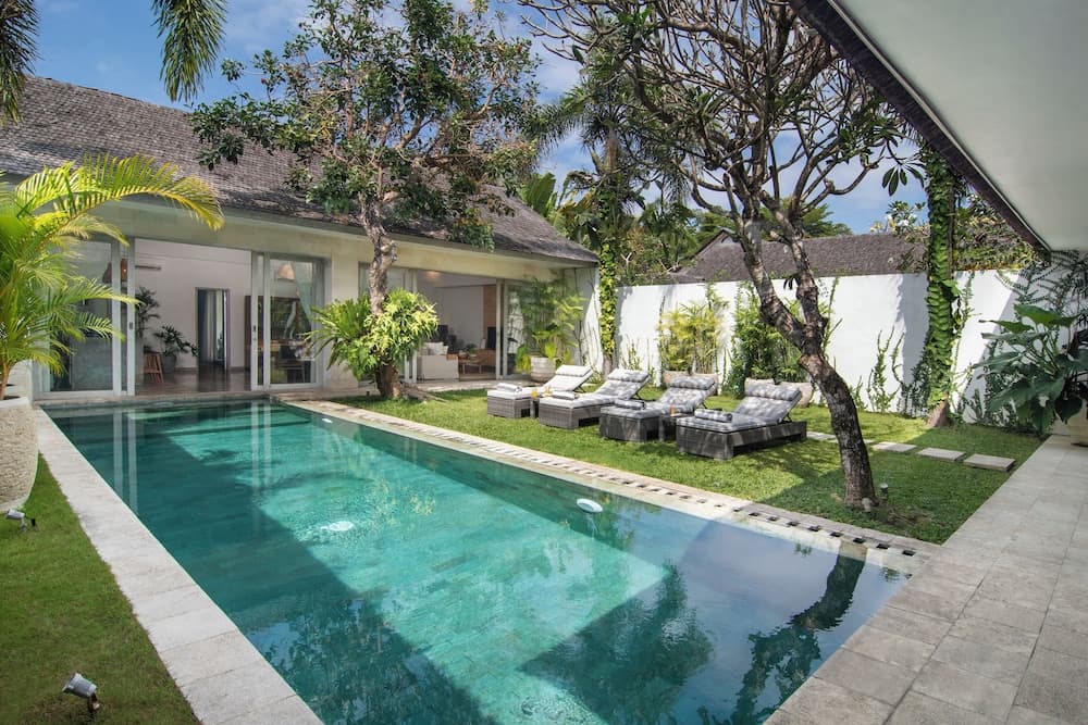 Villa Mia by Villa Finder