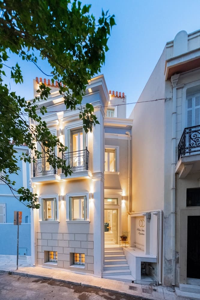 Ipelhome Plaka Boutique Apartments