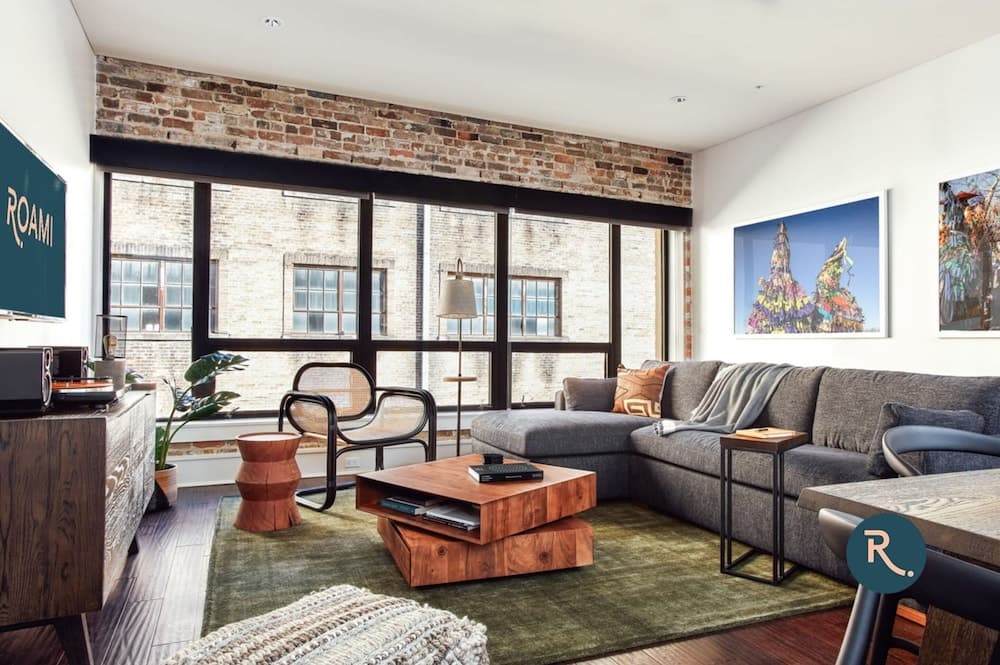 Roami at The Luzianne