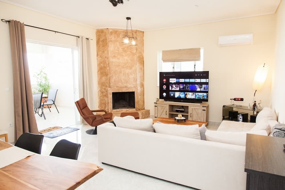 Modern apt.with sea view in Glyfada