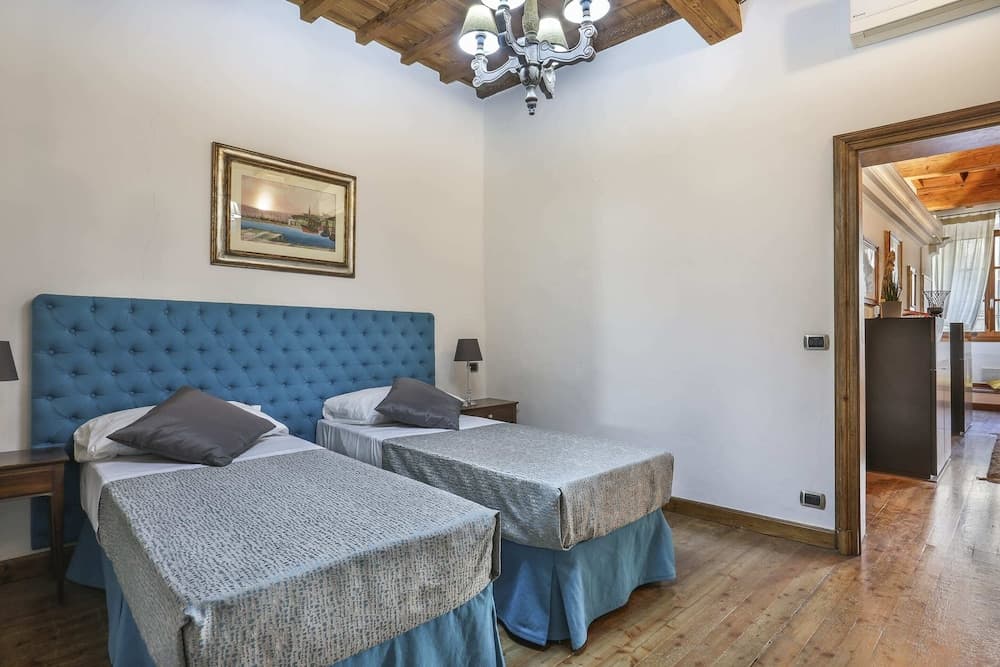 Pontevecchio Stylish Apartment in Florence - Hosted by Sweetstay