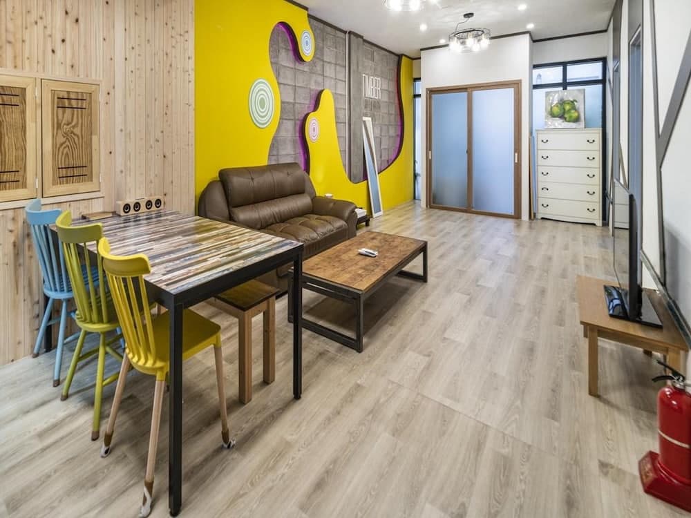 Jeju Timberhouse Pension