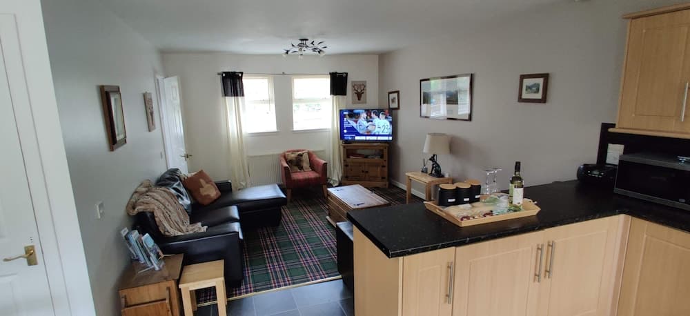Ben Lomond Cottage - Loch Lomond and Arrochar Alps