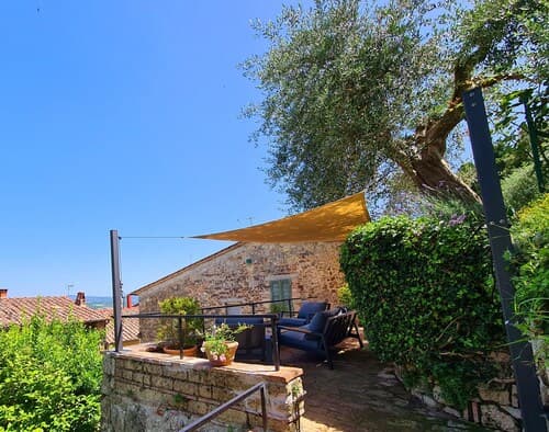 La Terrazza, Historic Tuscan Stone Residence With Garden and Terrace in Cetona
