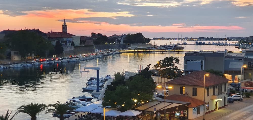 Konaklama yerinden şehir manzarası