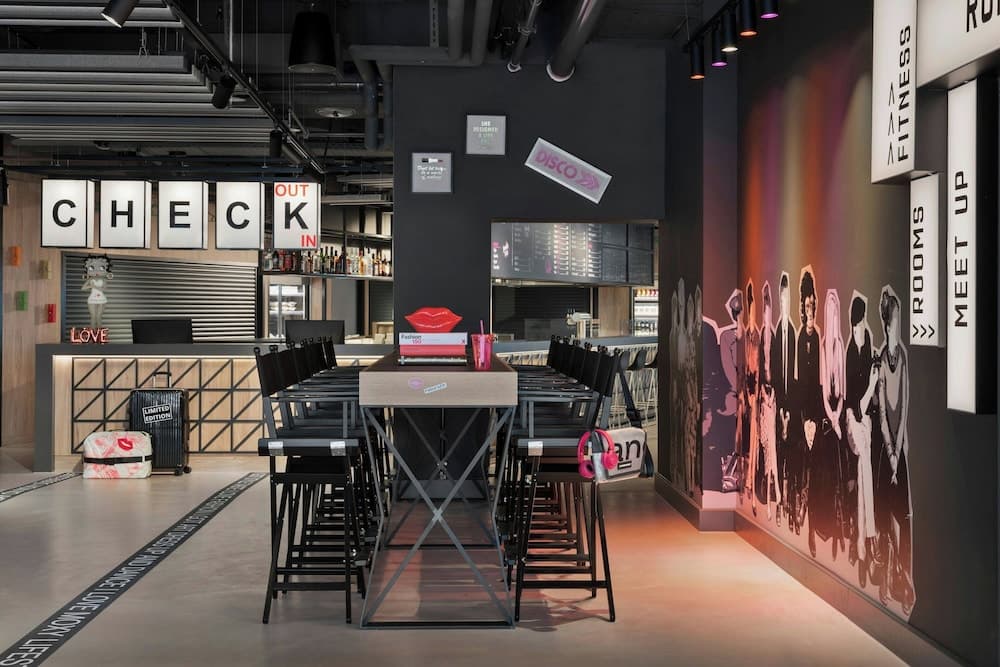 Moxy Duesseldorf City