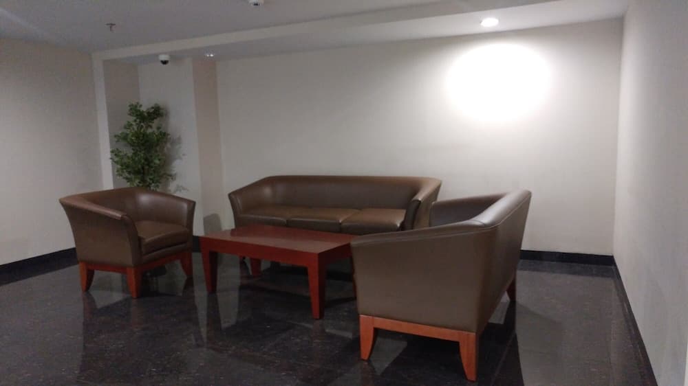 Spacious and Modern 2BR Springlake Summarecon Bekasi Apartment