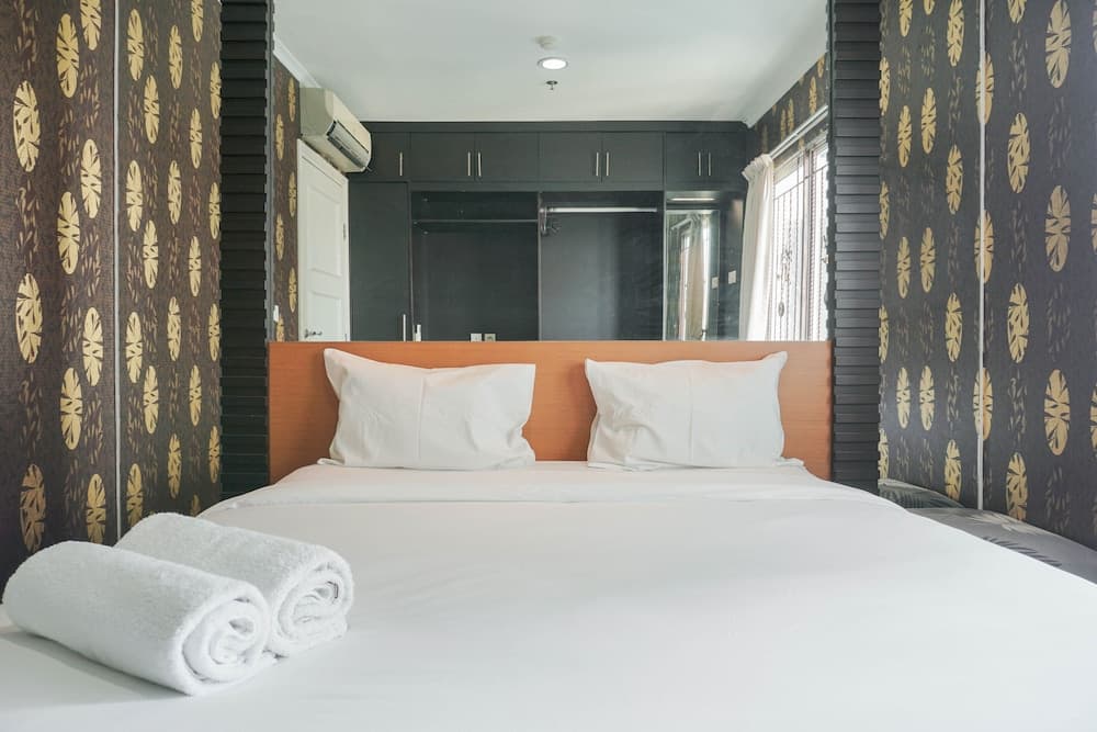 Comfort 2BR at City Home MOI Apartment