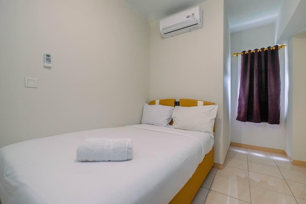 Homey 2BR Apartment @ Springlake Summarecon Bekasi