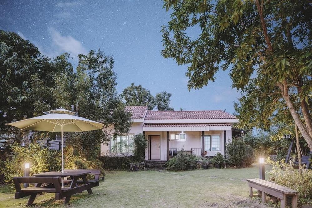 Jeju Supgol Dokchae Pension