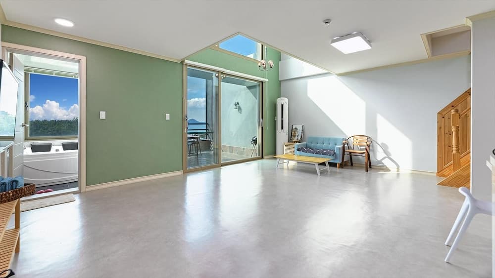 Namhae The Bay 007 Pension