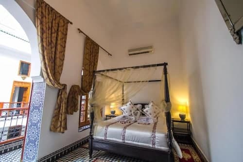 Room in B&B - Riad Authentic Palace & Spa - Suite Andalouse