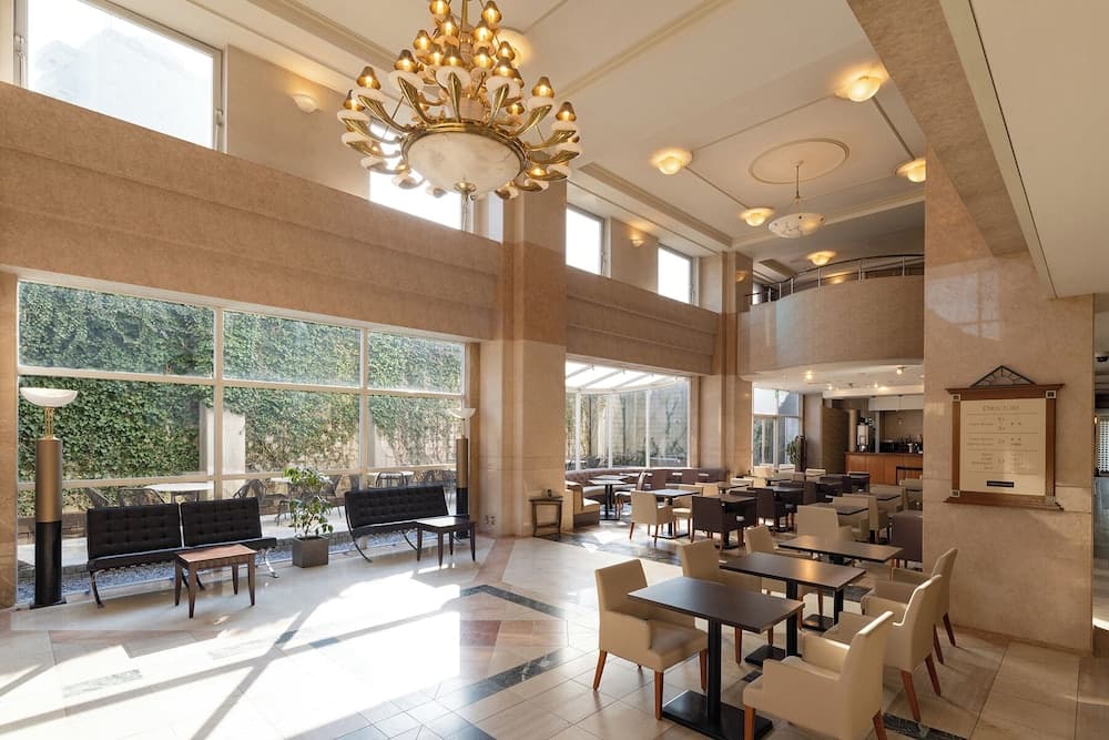 Lobi dinlenme salonu