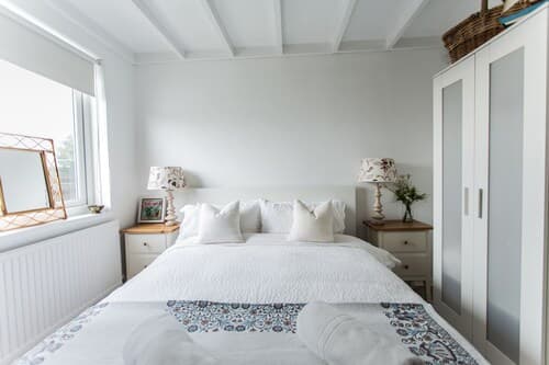 Fairlight - Charming Coastal Home on the Beach