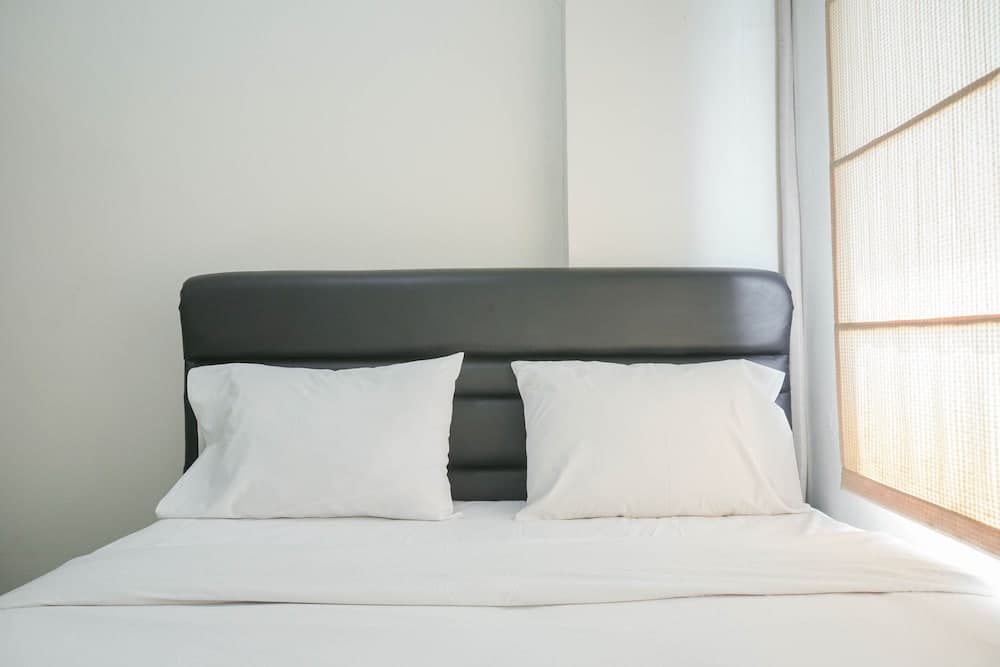 Comfortable And Combined 3Br At City Park Apartment