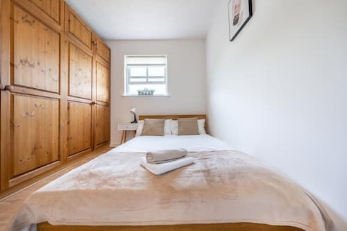 Stansted Airport & Bishops Stortford Town Centre Professional Apartment