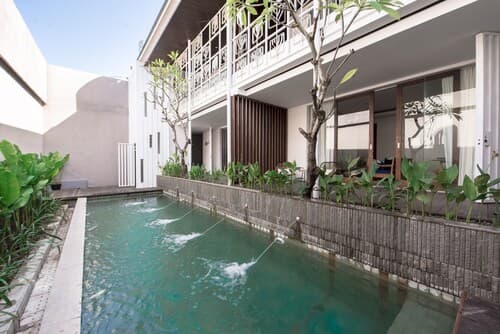 Pelangi 148 Beach Suites