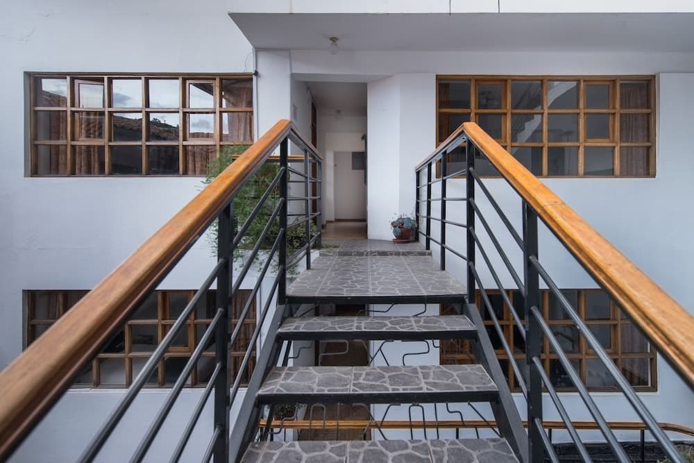 Koridor parmaklıkları