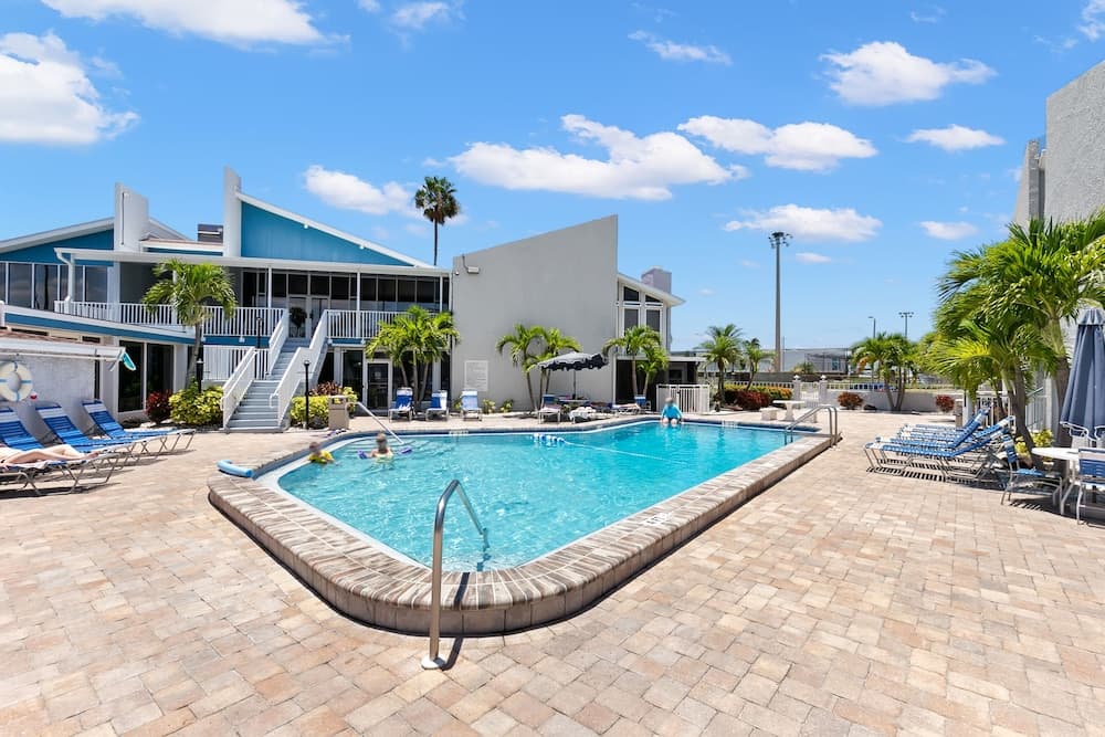 Madeira Beach Yacht Club