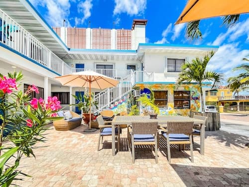 Ocean's Sound Hotel
