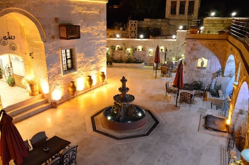Pegas Cave Suites