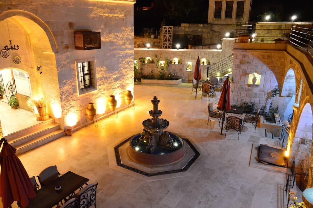 Pegas Cave Suites