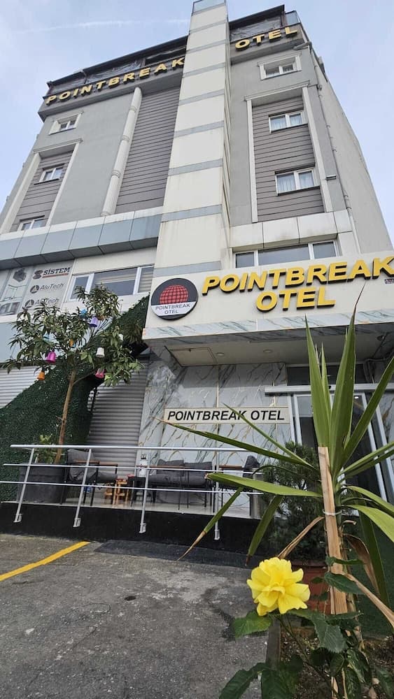 Pointbreak Otel